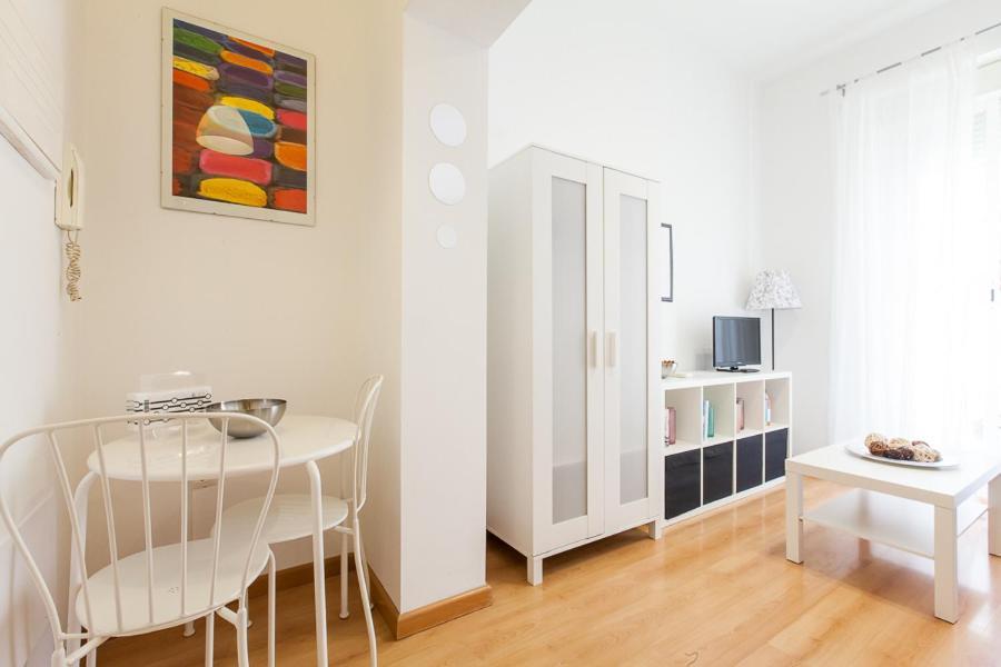 Peral Home Cozy Apartment Seville Luaran gambar